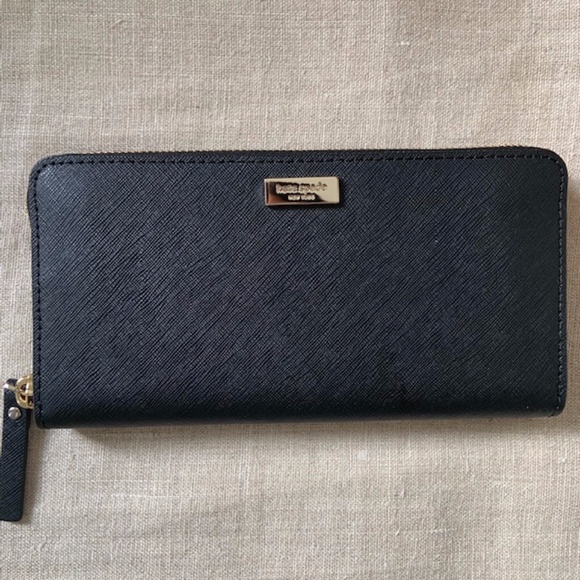 kate spade Handbags - Kate Spade Laurel Way Neda Wallet (Black - New!)